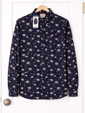 JACHS Girlfriend Navy Floral Button-Down Shirt